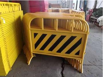 鐵馬、施工道路防護(hù)欄及道路機動車輛生產(chǎn)商指南